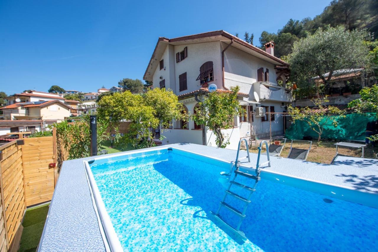 Villa Casa Del Sole: Relax & Charme Nella Riviera Ligure Camporosso  Exterior foto